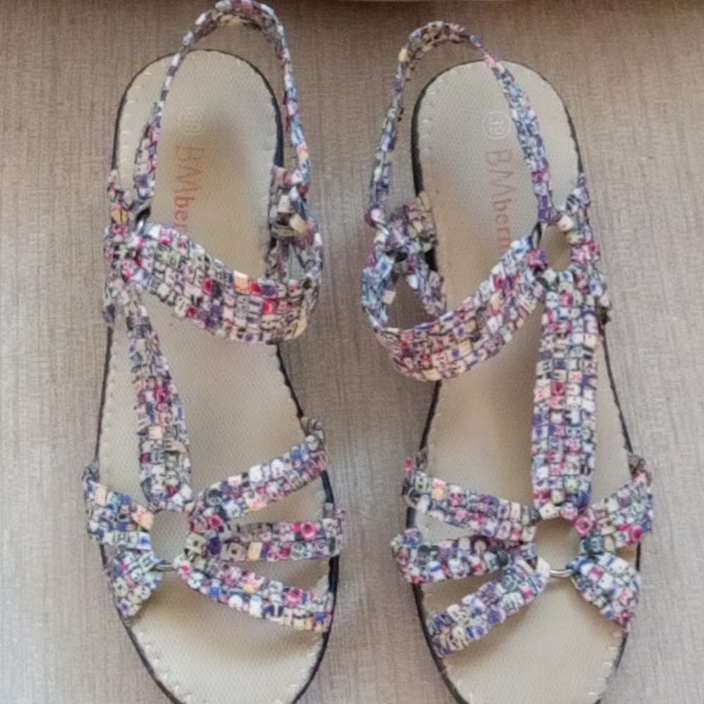 BM Bernie mev sandels